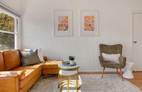 Batemans Bay House | Fairways 18 - cottage in the centre of town