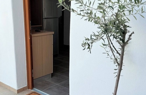 Agia Anna Apartment | Family Beach Apartment, Large Balcony, 1 Min to Sea, Kalypso Flat
