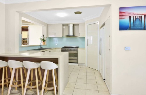 Maribyrnong House | Family Haven: Your Home Away from Home!