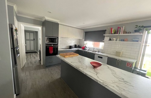 Ocean Grove House | Family & pet friendly home - heated pool, gym, sauna 2km to the beach