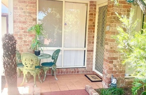 Ettalong Beach Villa | FantaSea In Ettalong Beach - 700m to Beach 3 bedrooms 6 Guests 4 Beds 2 Baths