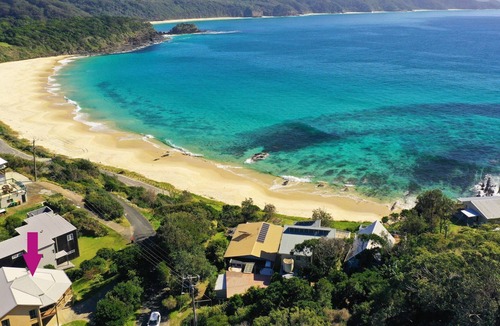 Seal Rocks House | Far Shore - Byo Linen
