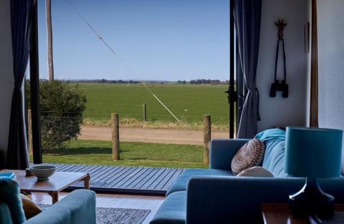 Venus Bay House | Far View - Pets, Linen, Wi-Fi, Netflix, Caravan
