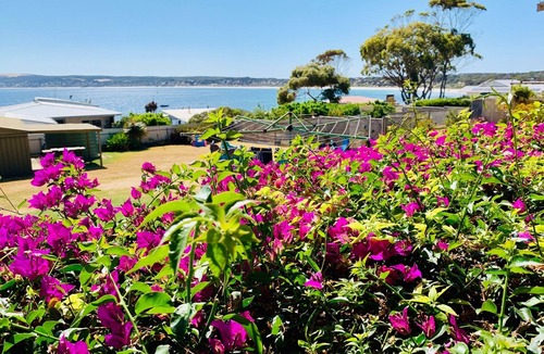 Emu Bay House | Fareview Beach House | Emu Bay | Scenic Seaside Escape