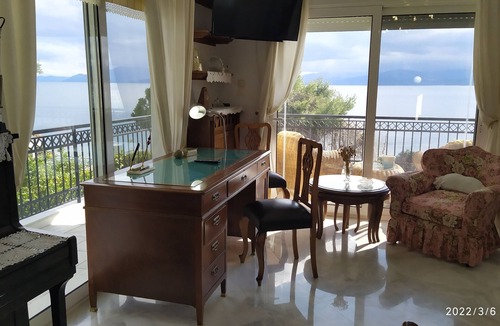 Nea Anchialos House | Felicity Seafront Luxury House