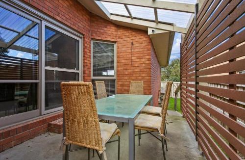 Lakes Entrance House | Fern Rest