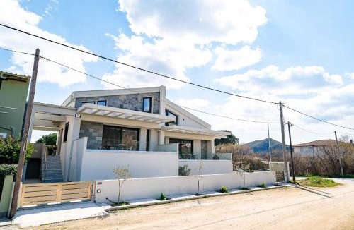 Nea Iraklitsa Villa | Filos Suites