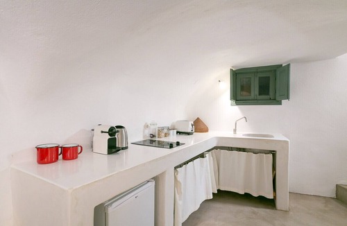 Tholos Apartment | FISHERMAN'S CAVE HOUSE