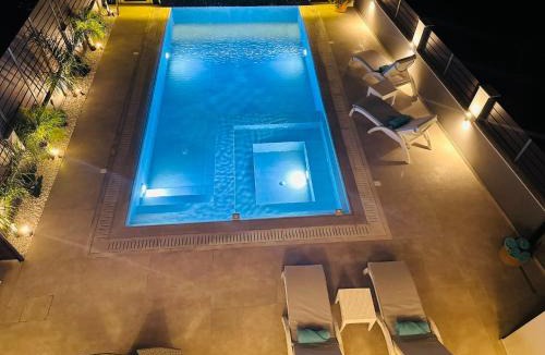 Petaloudes House | Flev's Luxury House with pool