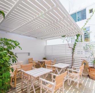 Tinos Town House | Flora