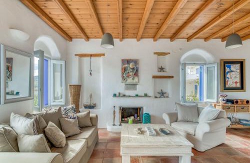 Chrissi Akti House | Foinikas House - Quiet area with Beach access