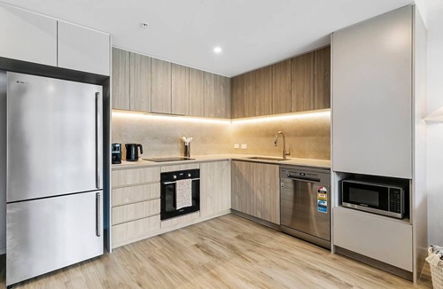 Buddina House | Footsteps to Surf, Shop & Dine on the Sunshine Coast