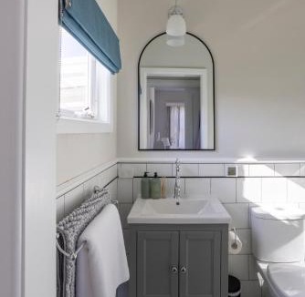 Trentham House | FOREST CORNER - 3 BEDROOM WEATHERBOARD, TRENTHAM