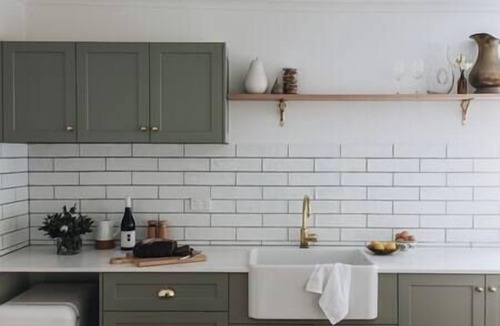 Primrose Valley Apartment | Foxlow Station Luxury Quarters - Historic Farmstay