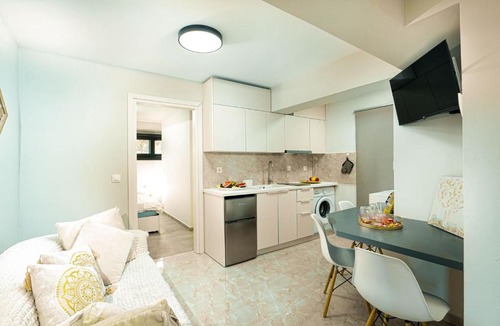 Alepou Apartment | Foxy Summer House