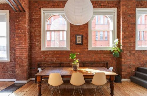 Collingwood Apartment | Foy and Gibson - An Industrial Chic Historic Warehouse