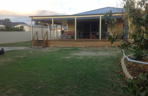 Moonta Bay House | Free WIFI *200m to beach* R/C Air in all rooms