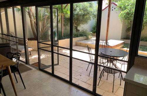 Fremantle Villa | Fremantle Accommodation Villas Wray Ave