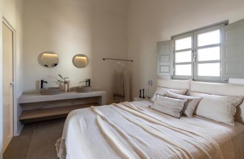 Vothon Apartment | Frescoes Luxury Suites