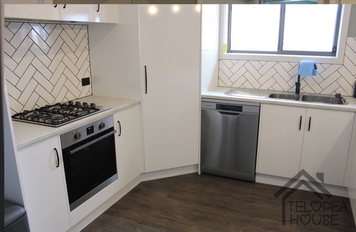 Mount Gambier House | Fresh, comfortable & modern 3 bedroom home - Telopea House.