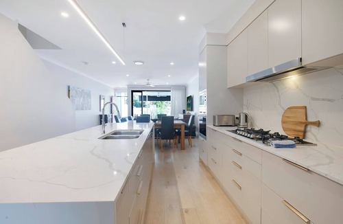 Red Hill House | Fulcher Lane A Zen Retreat in Modern Comfort