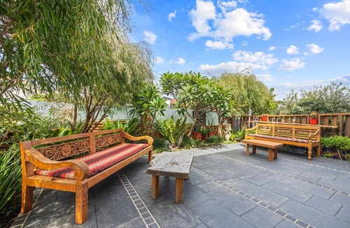 Sydney Apartment | FULLY FURNISHED HOME WALK TO ELOUERA BEACH