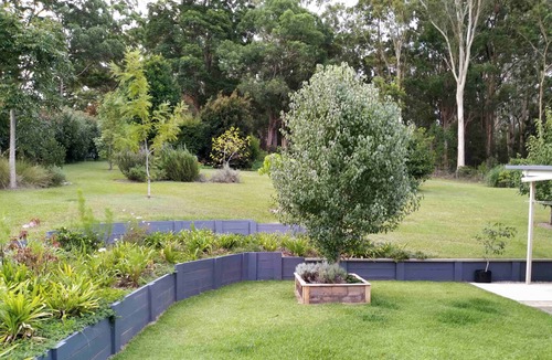 Nambucca Heads House | Fully equiped unit on residential acreage. Minutes to river, beaches and shops.