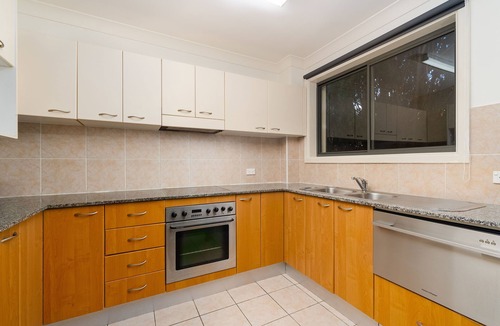 Hornsby Apartment | Fully Furnished and Equipped 2 Bedroom Apartment in Hornsby