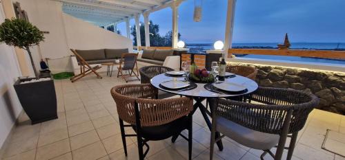 Monolithos Apartment | Gabriel House