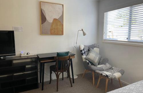 Engadine House | Garden View Entire Self Contained Guesthouse