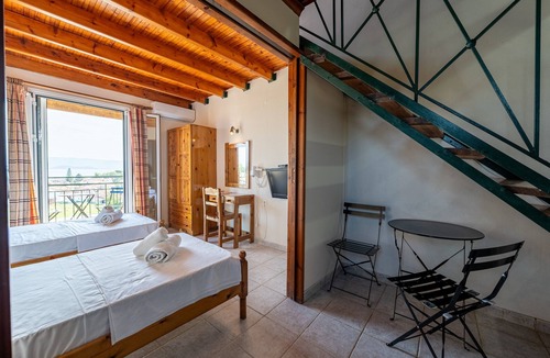 Kavos Apartment | Gavriil G3 Apartment with Sea View, Wi-Fi and Air Conditioning
