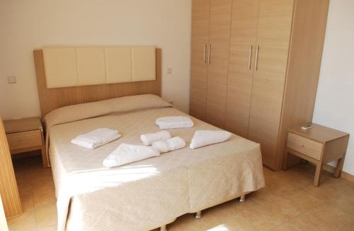 Gennadi Apartment | Gennadi Gardens Apartments & Villas