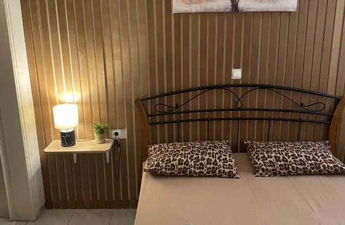 Argyroupoli Apartment | George's Apartment