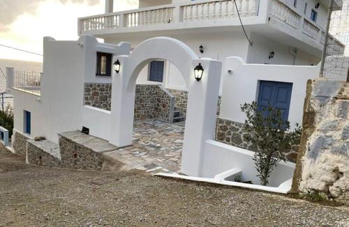 Panormos House | George's Home Platy Gyalos