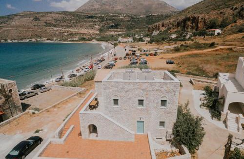 Neo Itilo Apartment | George SeaFront Suites