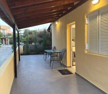 Alepou Apartment | George Studios