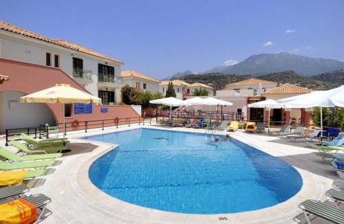 Lefktron Hotel | Georges Estates Hotel