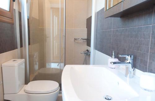 Foinikounta Apartment | Georgio Seaside Hotel