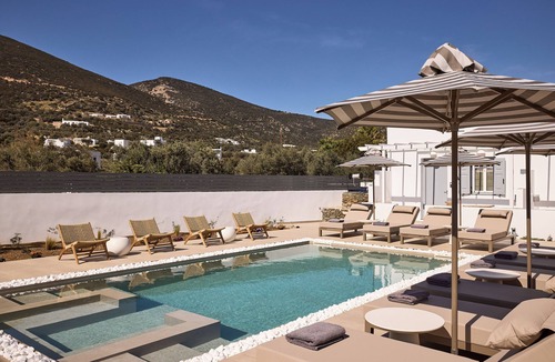 Platis Gialos Apartment | Gerani Suites Sifnos