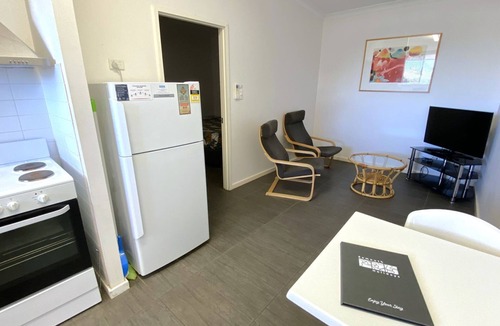 Exmouth Apartment | Getaway Villas Unit 38-6 - comfort on a budget