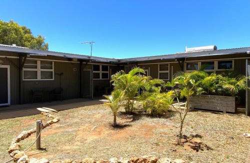 Exmouth Villa | Getaway Villas Unit 384