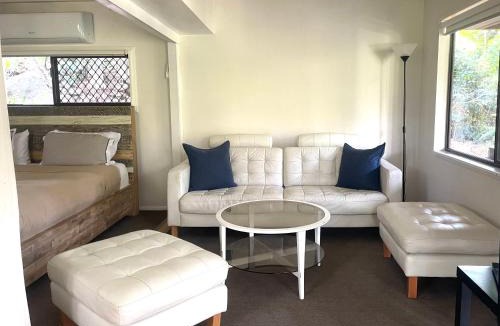 Eagle Heights Apartment | Gin's Rainforest stay -pet friendly