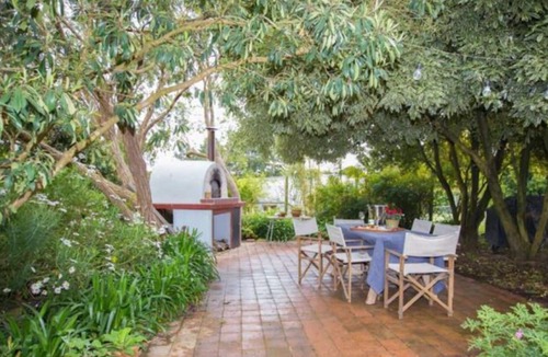 Limonite Other | Gisborne B&B Country Escape with Gardens