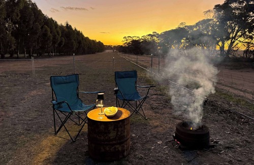 Moulyinning RV Rental | Glamping off-grid just over 3 hours from Perth & Bunbury on the way to Esperance