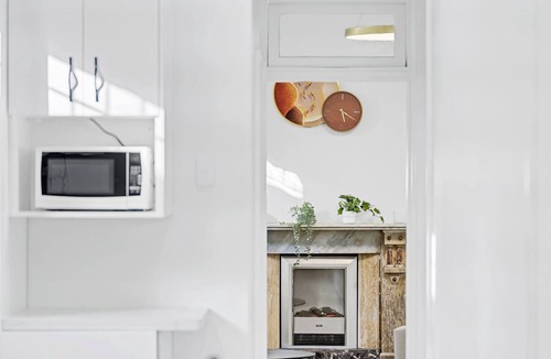 Annandale House | Glebe Gem | 4Bd with City & Nature at Doorstep