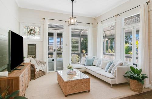 Murwillumbah House | Glenelg Upstairs Residence