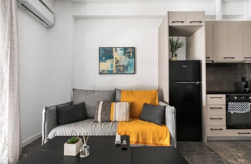 Pangrati Apartment | Glimmer 2-Bedroom Apartment in Athens