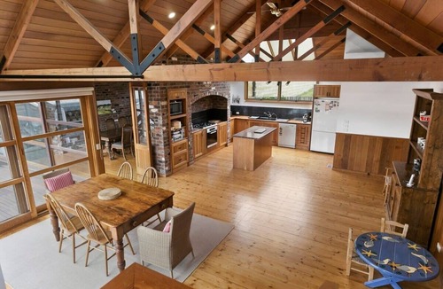 Barwon Heads House | Glorious Golightly Beach House, Barwon Heads