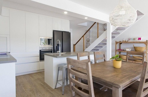 Noosaville House | Go for a swim, or cast a line