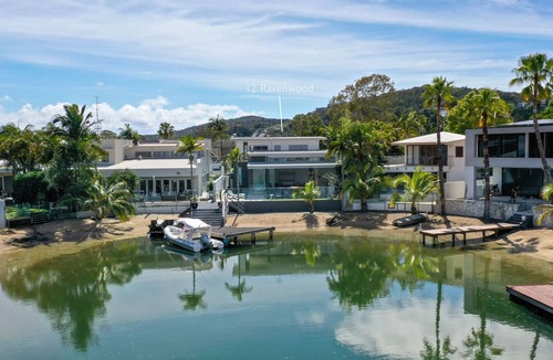 Noosa Heads House | Go with the flow, Noosa Sound